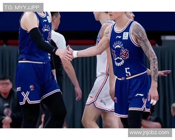 CBA精彩回放广东队对阵同曦队的激烈对决全程回顾与分析