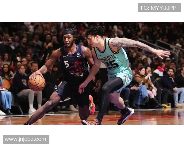 伊曼纽尔奎克利如何在NBA赛场上展现出色的篮球才华与潜力